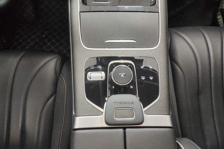 Used Chery Tiggo 9 2023 2.0T Dual-Clutch Two-Wheel Drive Luxury Edition 5 Seats