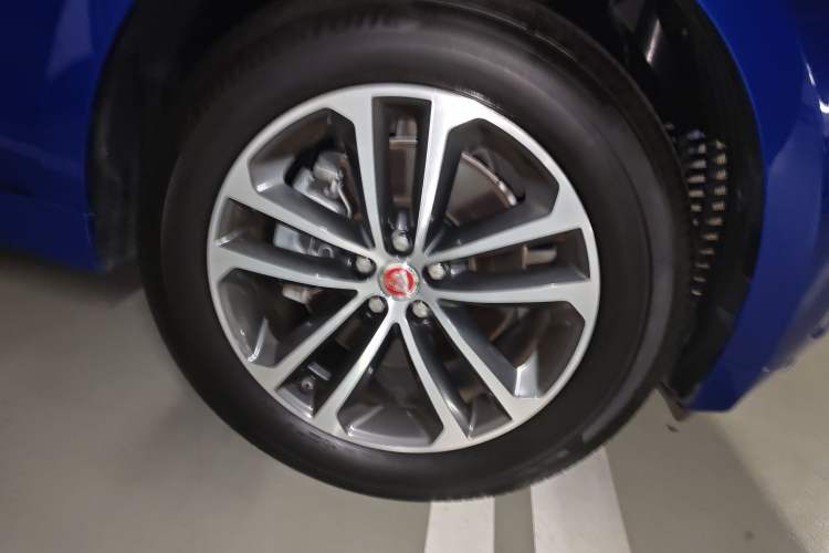 Used Jaguar F-PACE 2018 Restyled 2.0T All-Wheel-Drive R-Sport Sport Edition
