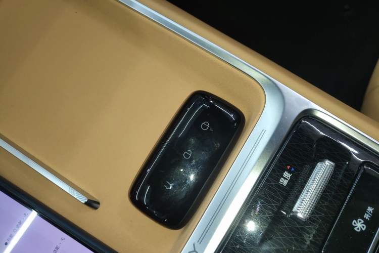 Used  Galaxy Xingjian 7 EM-i 2025 120km Flagship Edition