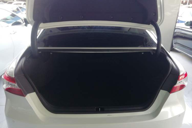 Used Toyota Camry 2021 2.5G Luxury Edition