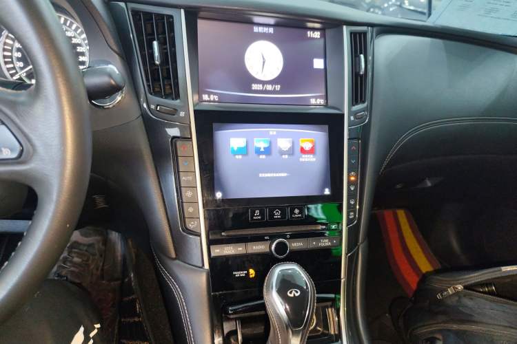 Used Infiniti Q50L 2018 2.0T Comfort Edition China VI Standard

