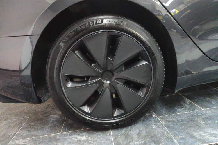 Used Tesla Model 3 2023 Rear-Wheel-Drive Version
