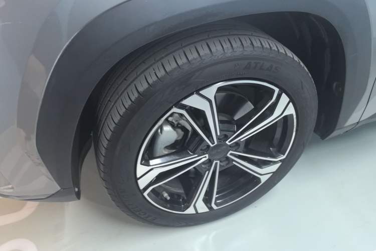 Used  L7 2023 1.5T 115 km MAX
