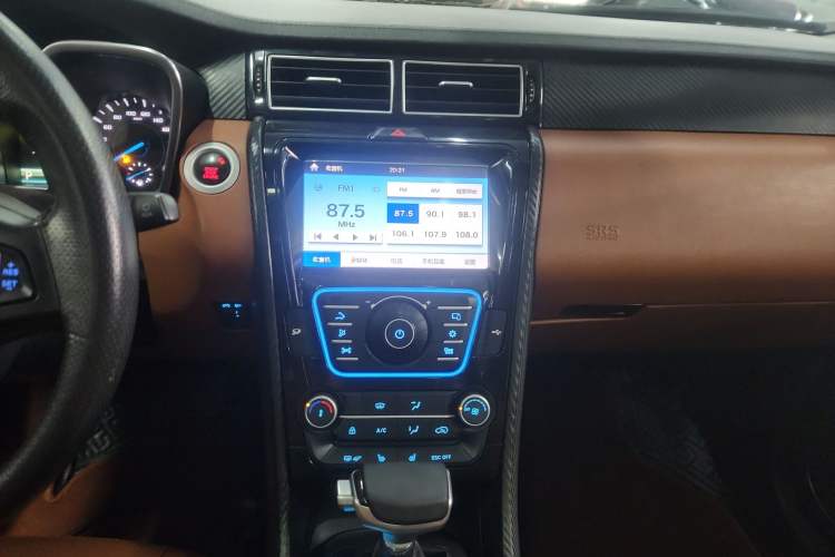 Used JMC Yusheng S330 2016 1.5L GTDi Automatic Two-Wheel Drive Prestige Edition
