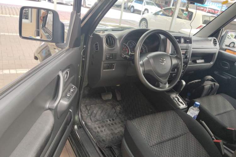 Used Suzuki Jimny 2015 1.3 AT JLX
