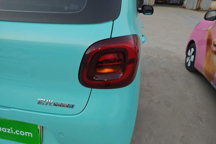 Used Wuling Hongguang MINIEV 2025 Four-Door Version Premium Edition
