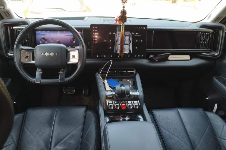 Used  Leopard 5 2023 Navigator Edition