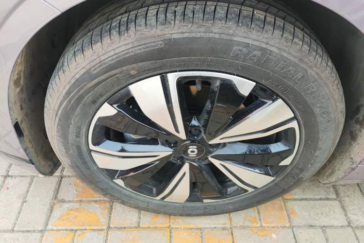 Used  A07 2025 All-Electric "Real Bargain" 525 Luxury Model