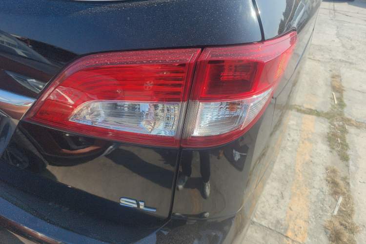 Used Nissan Quest 2013 3.5L SL
