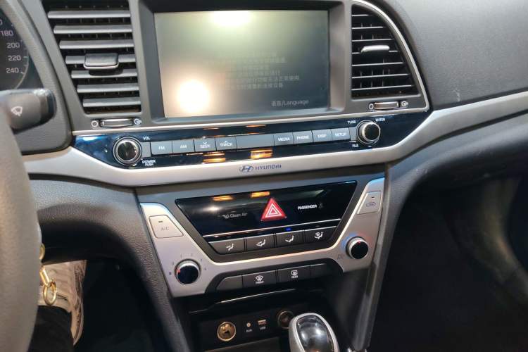 Used Hyundai Elantra 2016 1.6L Automatic ZhiXuan – Elite Version
