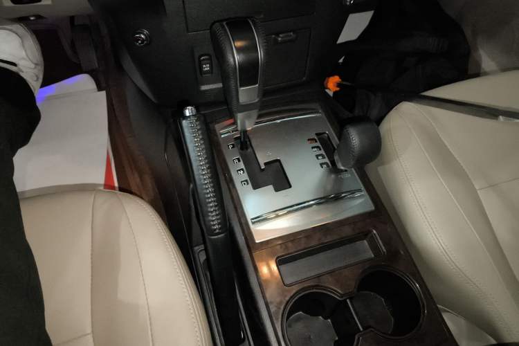 Used Mitsubishi Pajero 2019 V97 3.8L 5-Door GLS Middle East Edition