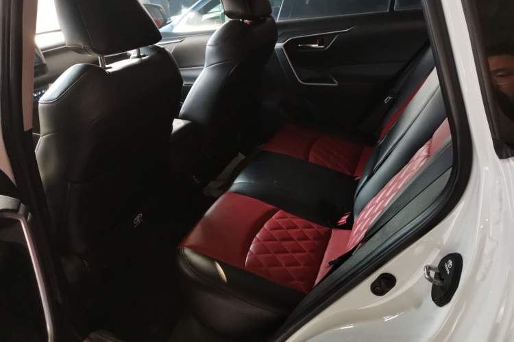 Used Toyota RAV4 2020 2.0L CVT Two-Wheel Drive Fashion Edition
