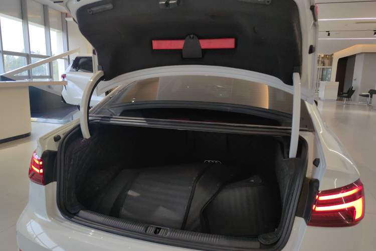 Used Audi A3 2019 Limousine 35 TFSI Fashion Edition China V standard
