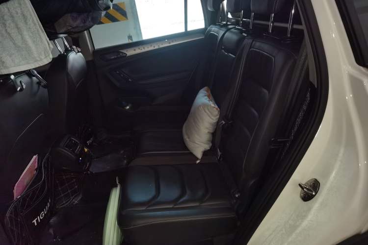 Used Volkswagen Tiguan L 2019 330TSI Automatic Two-Wheel Drive Panoramic Comfort Edition China VI Standard
