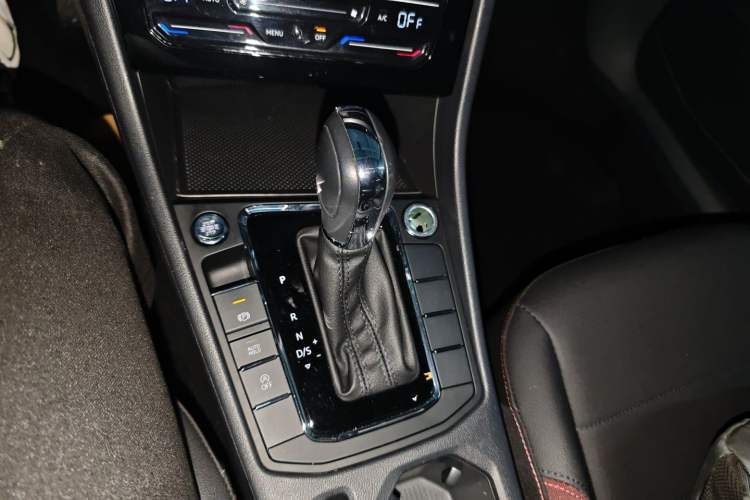 Used Volkswagen Bora 2021 1.5L Automatic Elite Smart Connect Edition
