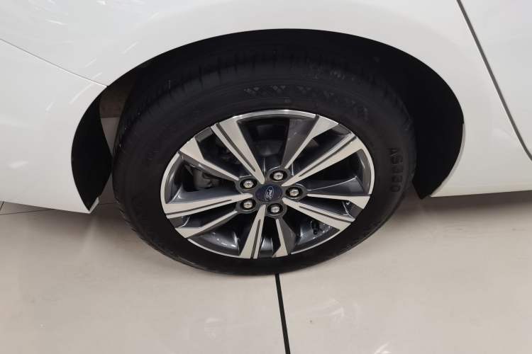 Used Ford Escort 2021 1.5L Automatic Diamond Edition
