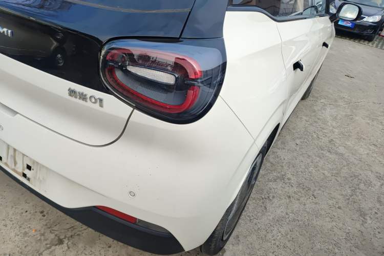 Used Dongfeng NAMMI 01 2024 New Edition 330 Plus Smart+
