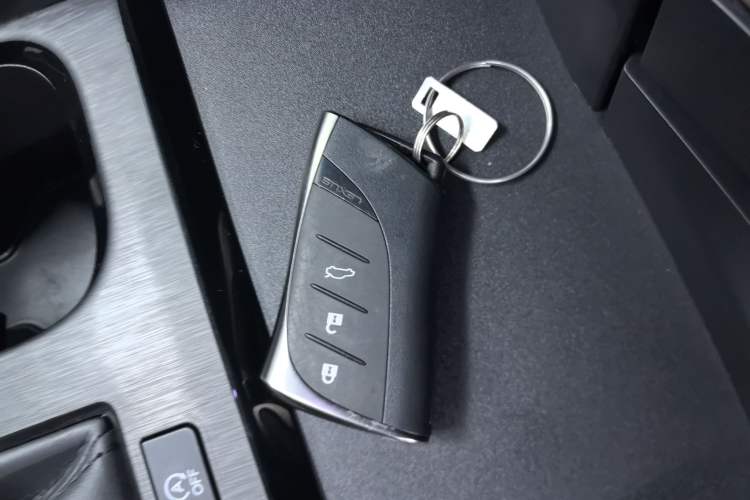 Used Lexus ES 2022 200 Excellence Edition