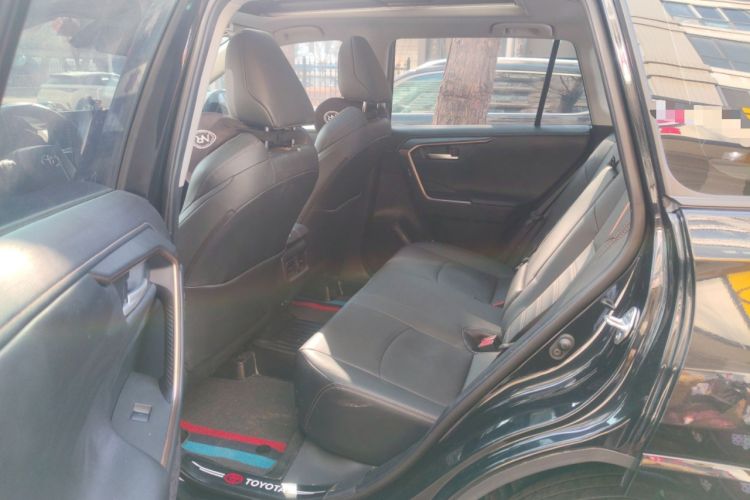 Used Toyota Wildlander 2024 2.0L CVT Two-Wheel Drive Luxury PLUS Edition