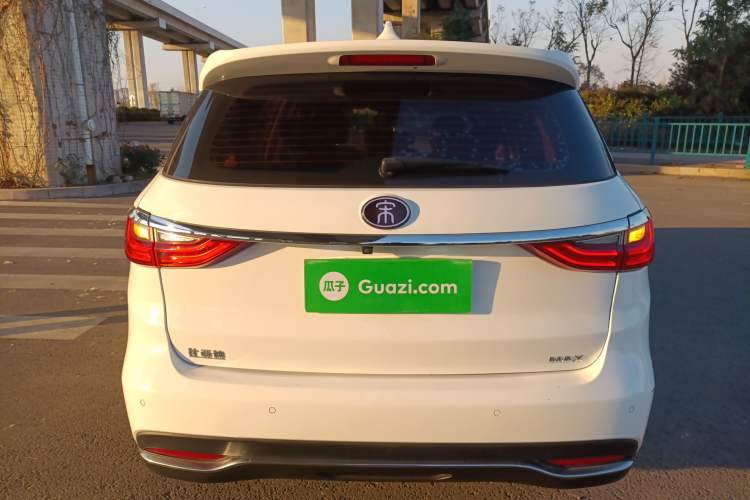 Used BYD Song MAX 2019 1.5T Automatic Smart Connect Ruiyi Sunroof Model 7 Seats China VI Standard
