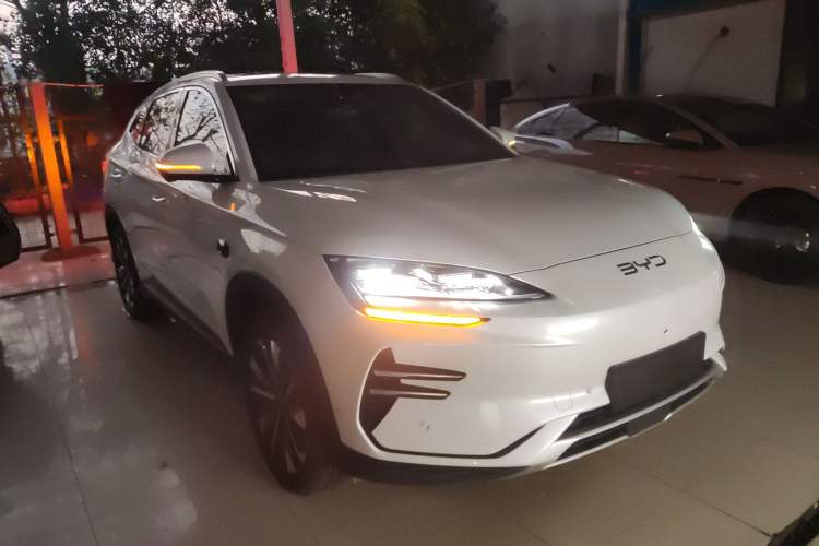 Used BYD Song PLUS New Energy 2025 EV Intelligent Driving Version 520km Premium Model
