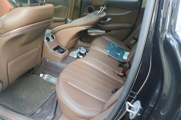 Used Mercedes-Benz E-Class New Energy 2022 E 350 e L Plug-in Hybrid Sedan
