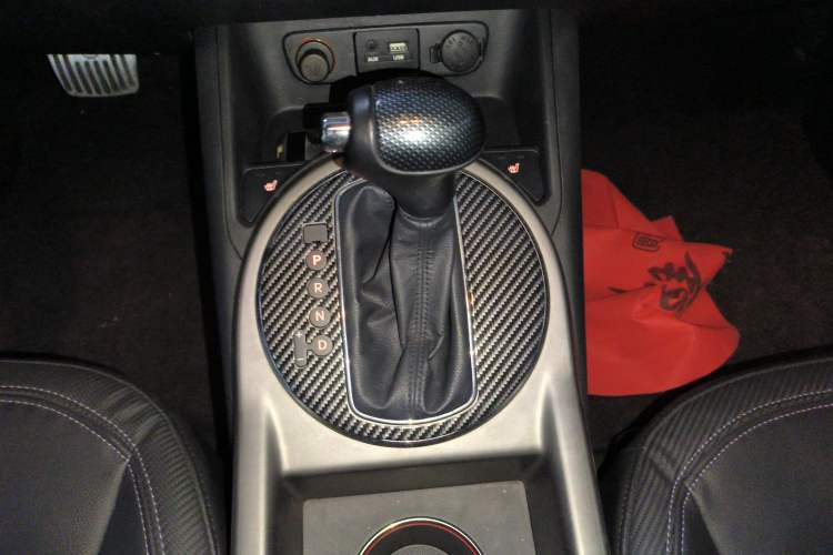 Used Kia Sportage R 2015 2.0L Automatic Two-Wheel Drive DLX Model