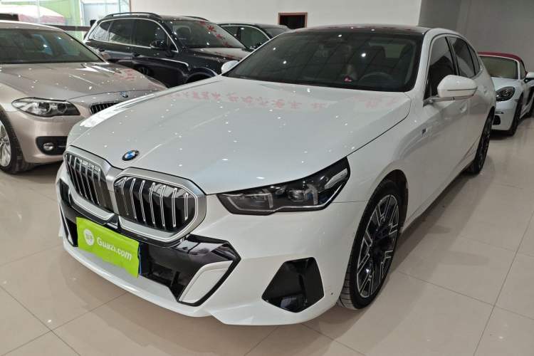 Used BMW 5 Series 2024 530Li Luxury Edition M Sport Package