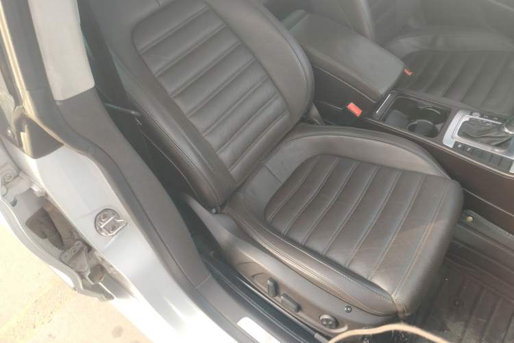 Used Volkswagen FAW-Volkswagen CC 2016 1.8TSI Luxury Model
