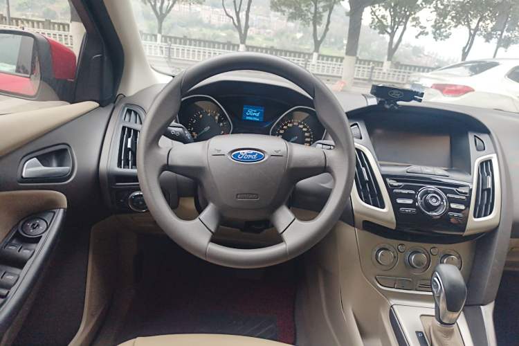 Used Ford Focus 2012 Sedan 1.6L Automatic Comfort Model
