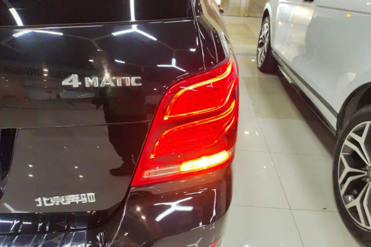 Used Mercedes-Benz GLK-Class 2015 GLK 260 4MATIC Dynamic Edition Ultimate Version
