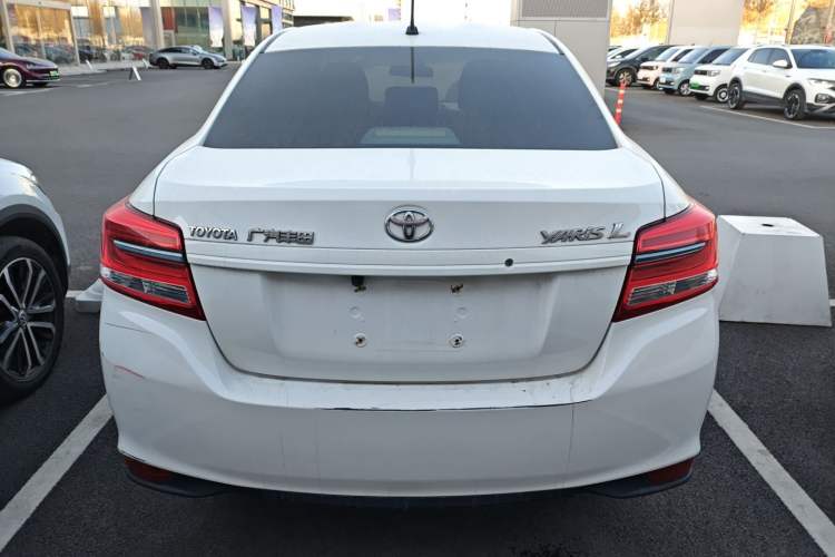 Used Toyota YARiS L 2017 1.5E CVT Dynamic Edition
