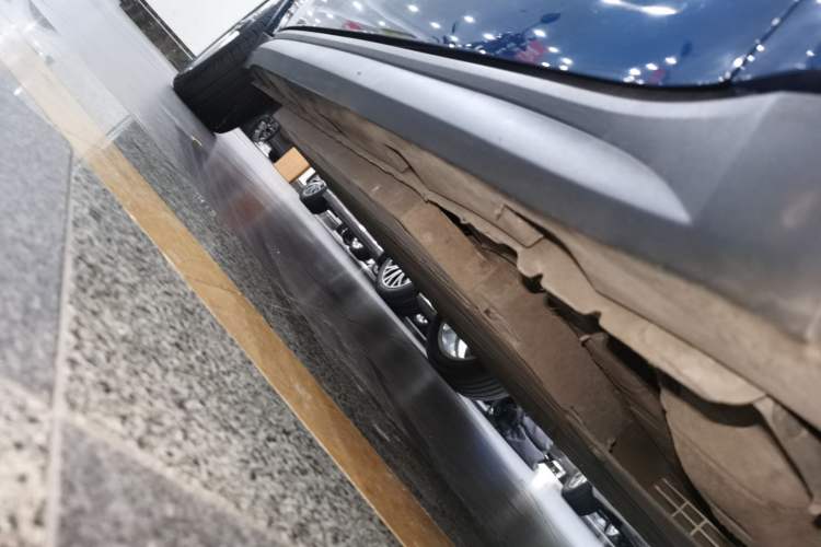 Used ORA Good Cat 2023 401 km Standard Range Luxury Version Lithium Iron Phosphate
