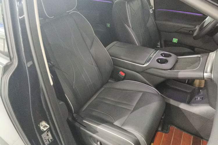 Used XPeng X9 2024 702 Ultra-Long Range Max
