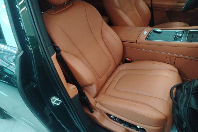 Used Hima AITO M9 2024 Range-Extended Ultra Version 52 kWh 6-Seater Model
