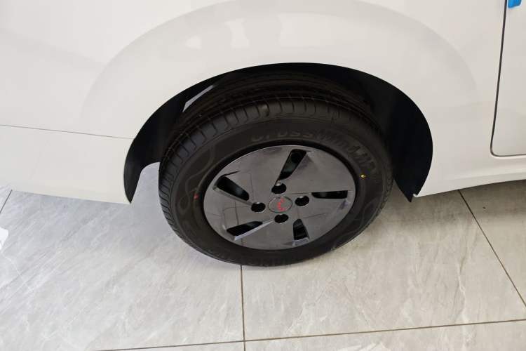 Used Wuling Hongguang New Energy 2025 Extended-Range Hybrid 50KM Comfort Version
