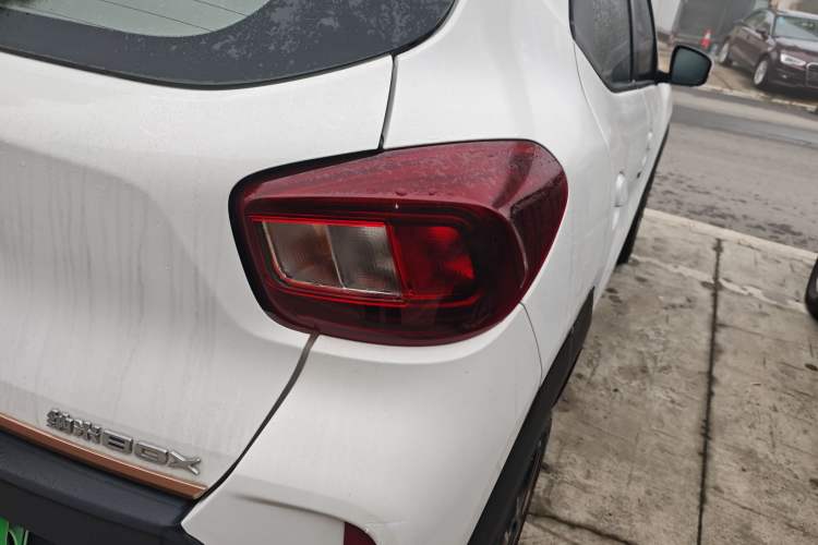 Used Dongfeng NAMMI BOX 2022 Chasing Wind Edition 331 km Standard Model
