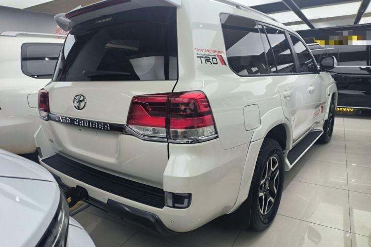 Used Toyota Land Cruiser 2019 4.0L 7-Seater Automatic Transmission Middle East Version
