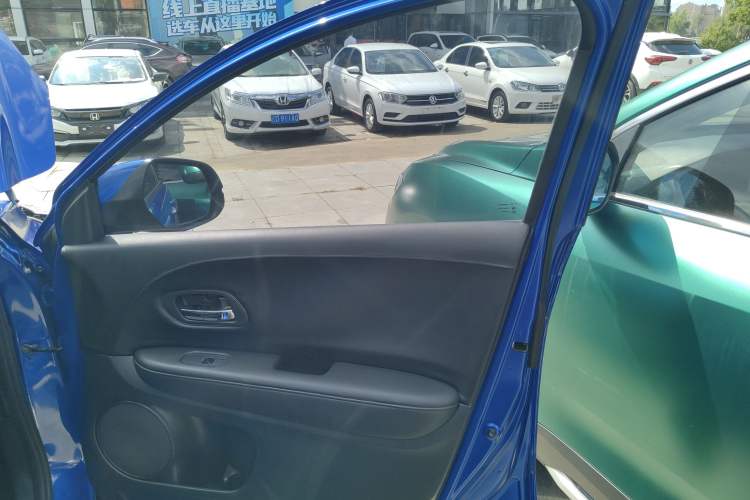 Used Honda Vezel 2017 1.5L CVT 2WD Comfort Model
