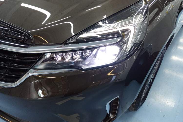 Used Buick GL8 2022 Land Cruiser Executive Class 652T Comfort Model
