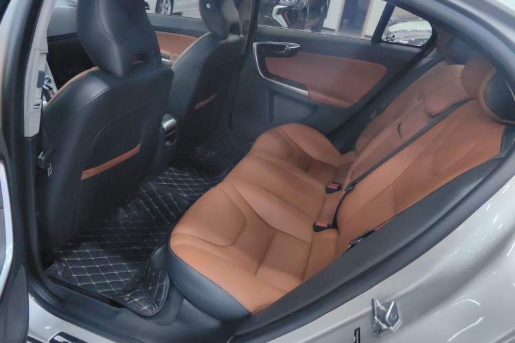 Used Volvo S60 2019 S60L T3 Intelligent Upgrade Edition
