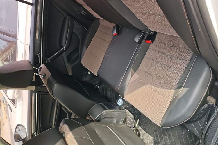 Used Volkswagen C-TREK 2018 1.5L Automatic Comfort Model
