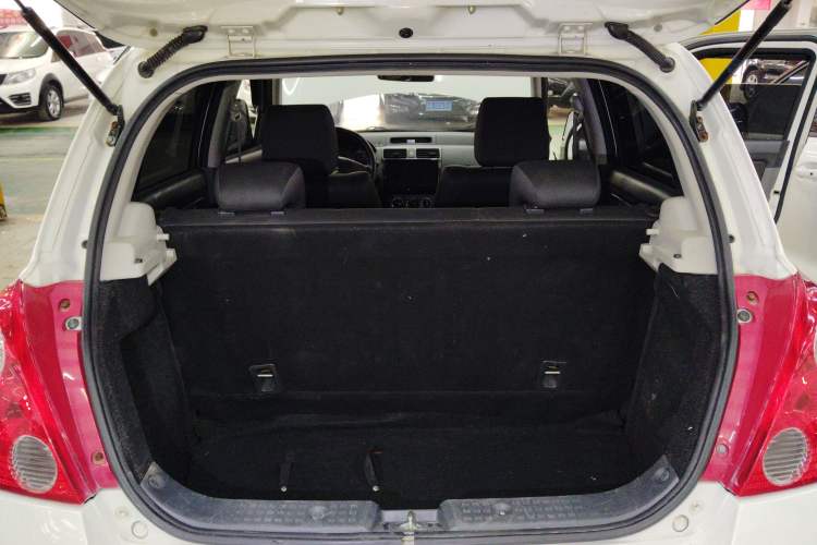 Used Suzuki Swift 2014 1.5L Automatic Fashion Edition
