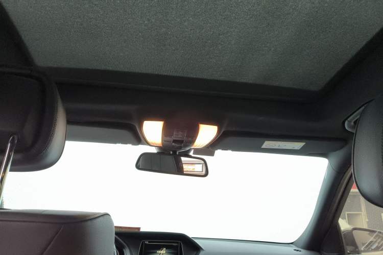 Used Mercedes-Benz E-Class 2015 Revised E 260 L
