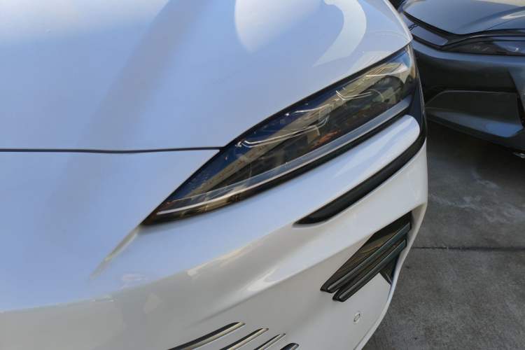 Used BYD Song PLUS New Energy 2025 DM-i Smart Drive 112KM Prestige Model
