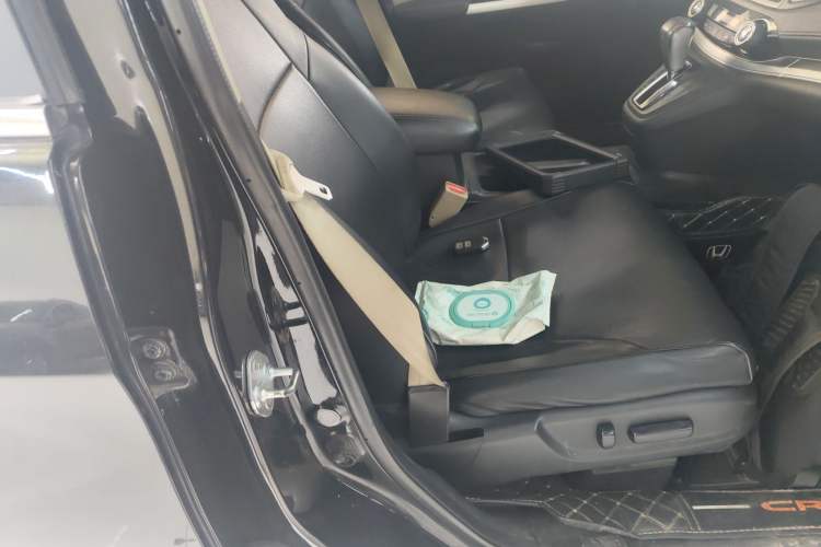 Used Honda CR-V 2015 2.4L two-wheel drive luxury version
