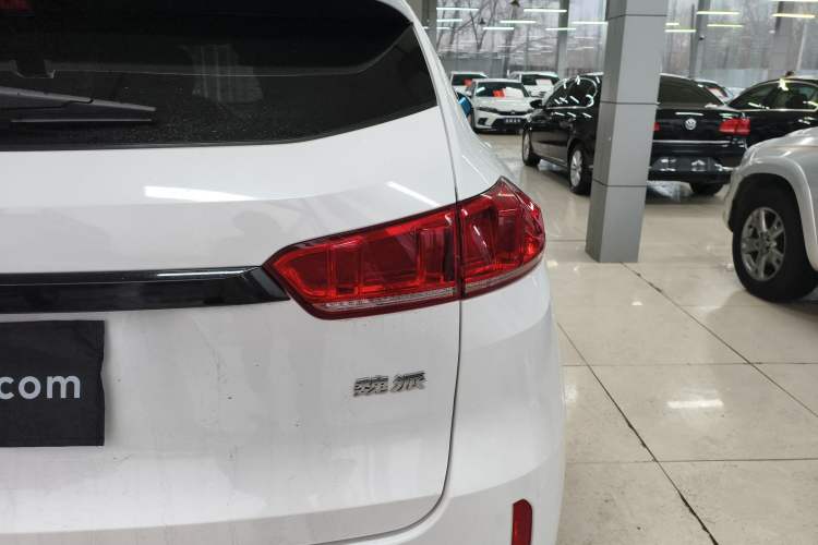 Used Wey VV7 2019 Upgraded Model 2.0T Flagship Version China VI
