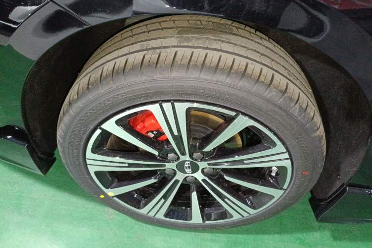 Used Geely Auto Preface 
