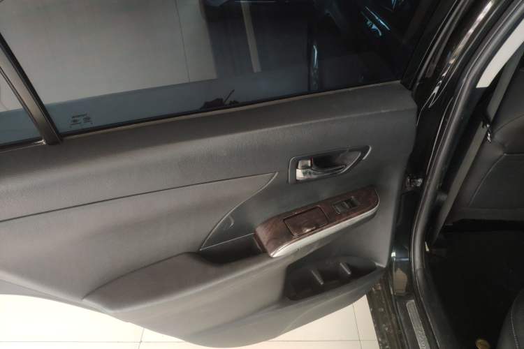 Used Toyota Camry 2016 2.0G 10th Anniversary Leading Edition
