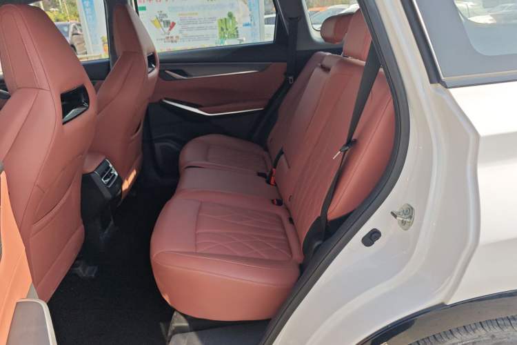 Used Changan CS75 PLUS 2024 3rd Generation Champion Edition 1.5T Intelligent Drive Dynamic Model
